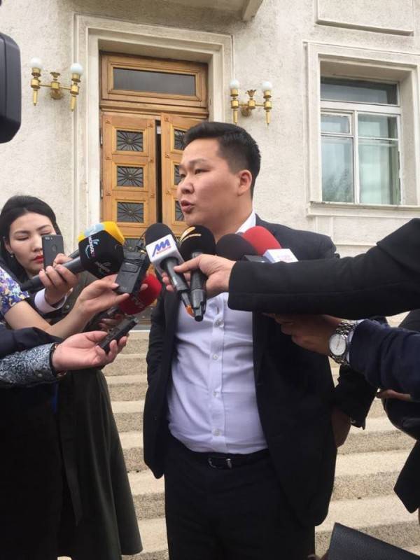 Д.ГАНТУЛГА: БИ УЛС ТӨРӨӨС ЯВААГҮЙ