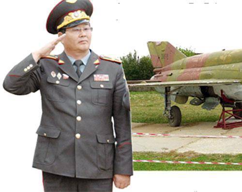 Т.ДАШДЭЛЭГ БРИГАДЫН ГЕНЕРАЛ ЦОЛОО ЭРГҮҮЛЭН АВНА ГЭЖЭЭ
